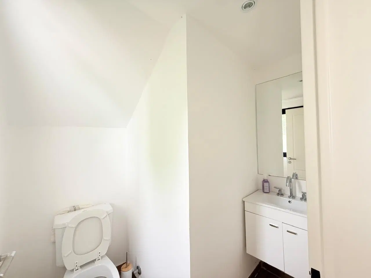 Casa en Alquiler anual de 6 ambientes al agua en Canton Golf 5