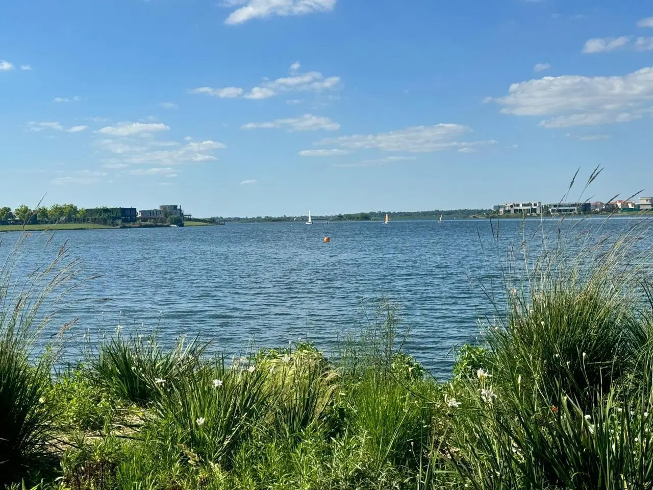 Terreno en Costas en oportunidad con vista al lago abierta 5