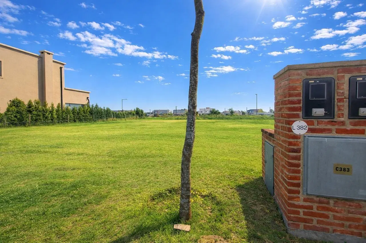 Terreno en Riberas en oportunidad listo para comenzar a construir 3