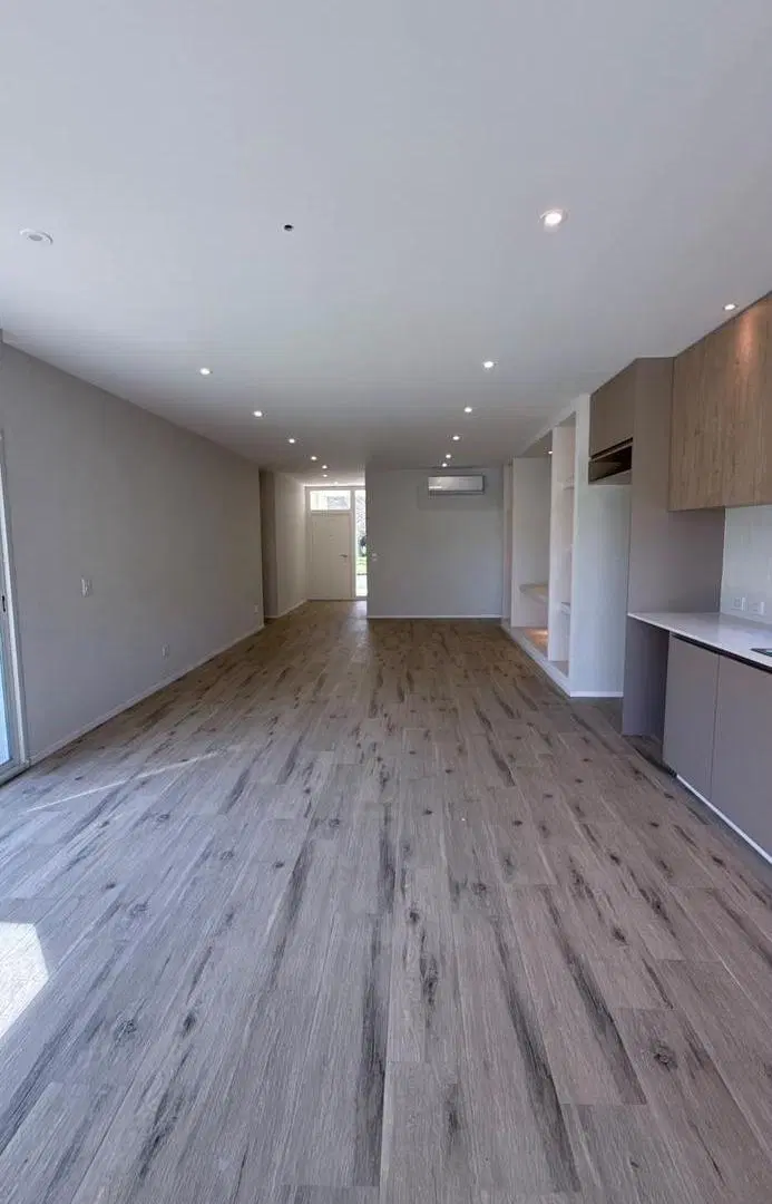 Casa en venta y alquiler anual en Haras de Santa Maria sobre lote interno con pileta 2