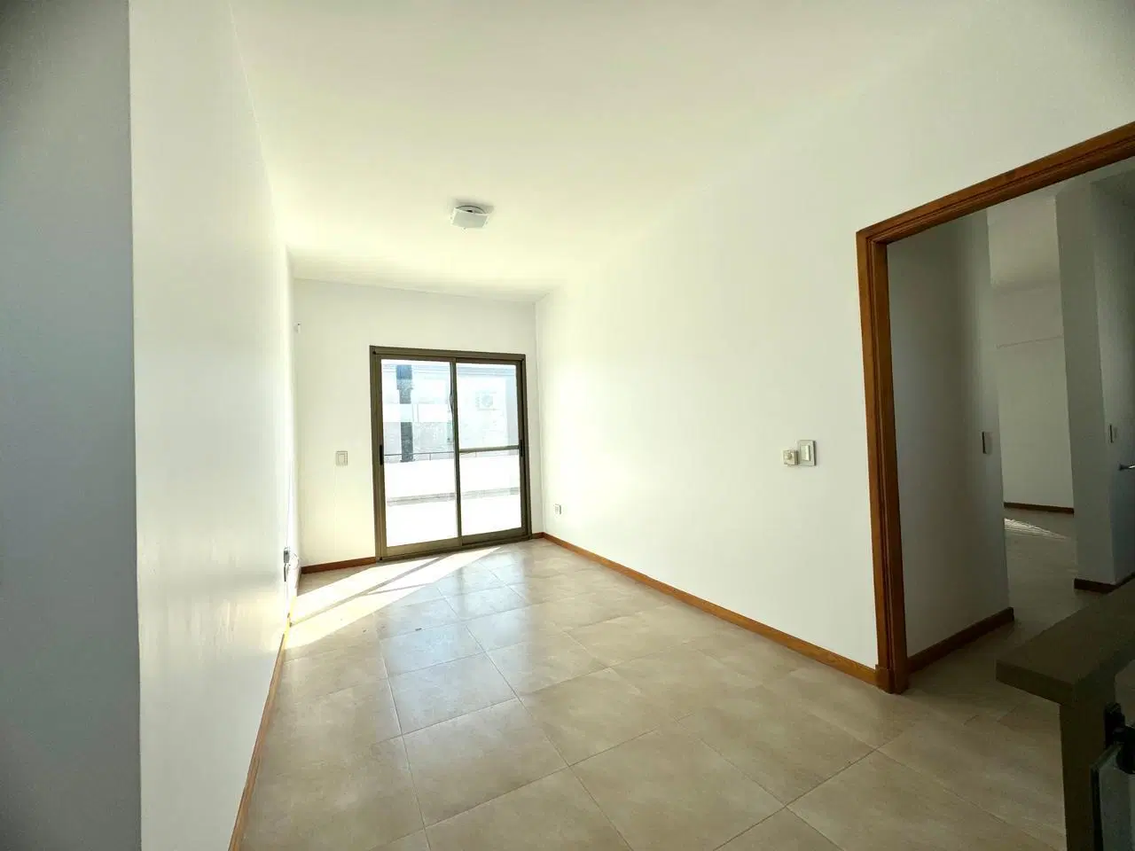 Casa en Los Sauces de 6 ambientes en alquiler anual con pileta 3