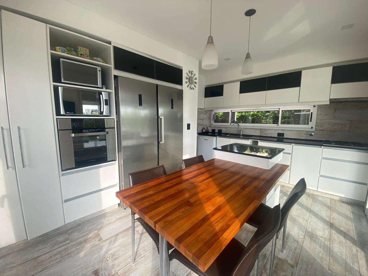 Foto de Casa en alquiler anual en El Canton islas al lago de 7 ambientes con, imagen 1