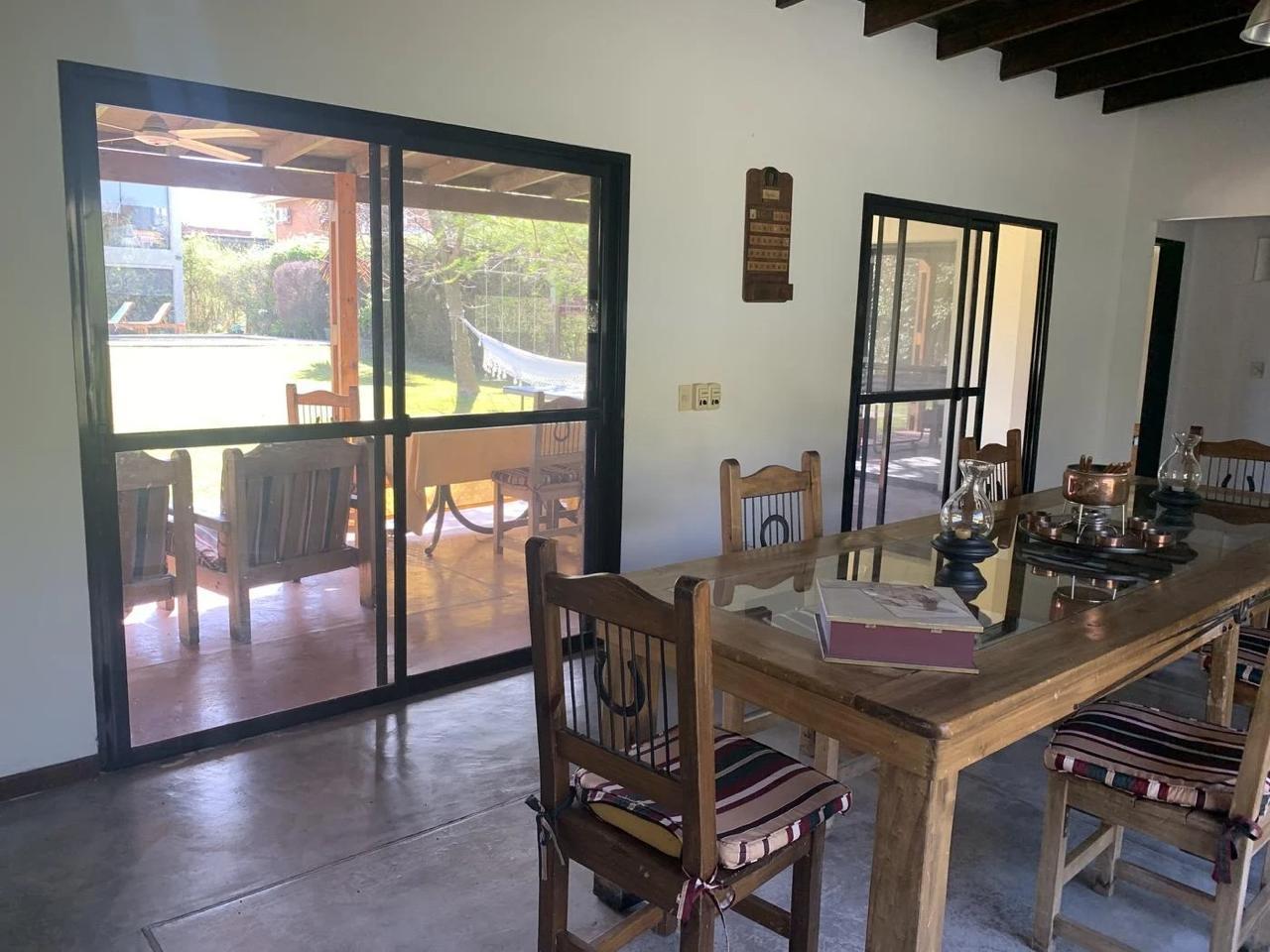 Foto de Casa en alquiler anual sin muebles sobre lote interno en Santa Maria De, imagen 5