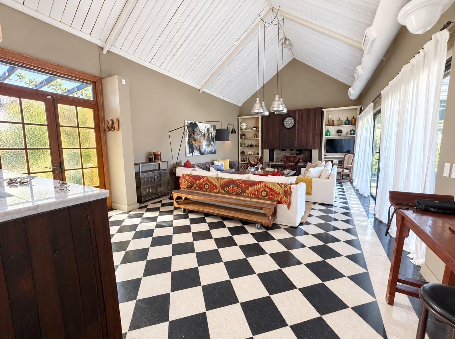 Foto de Casa en alquiler anual de 6 ambientes, con pileta totalmente equipada y, imagen 4