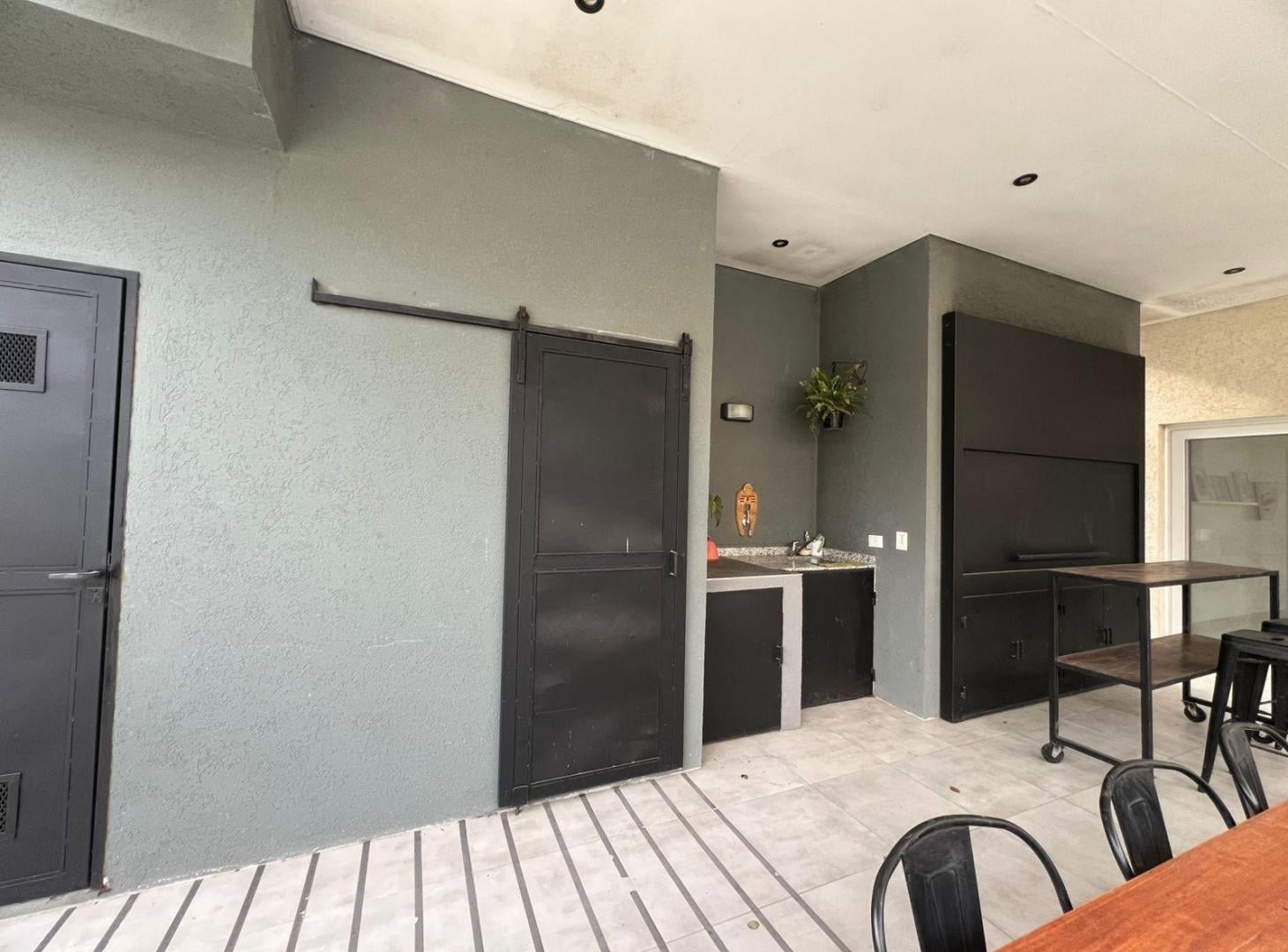 Foto de Casa en venta de 5 ambientes con pileta en El Canton Norte, imagen 5