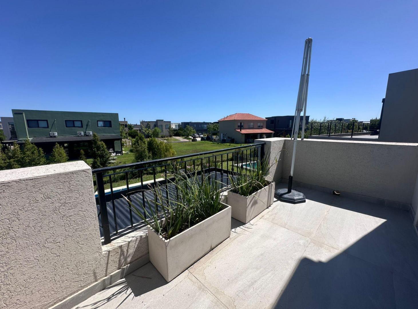 Foto de Casa en de 5 ambientes con dependencia de servicio en venta y alquiler, imagen 4