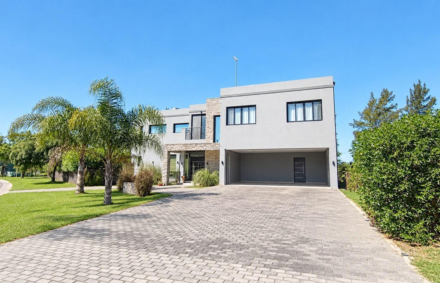 Foto de Casa en venta de 6 ambientes en San Matias con pileta y galeria cerrada, imagen 1