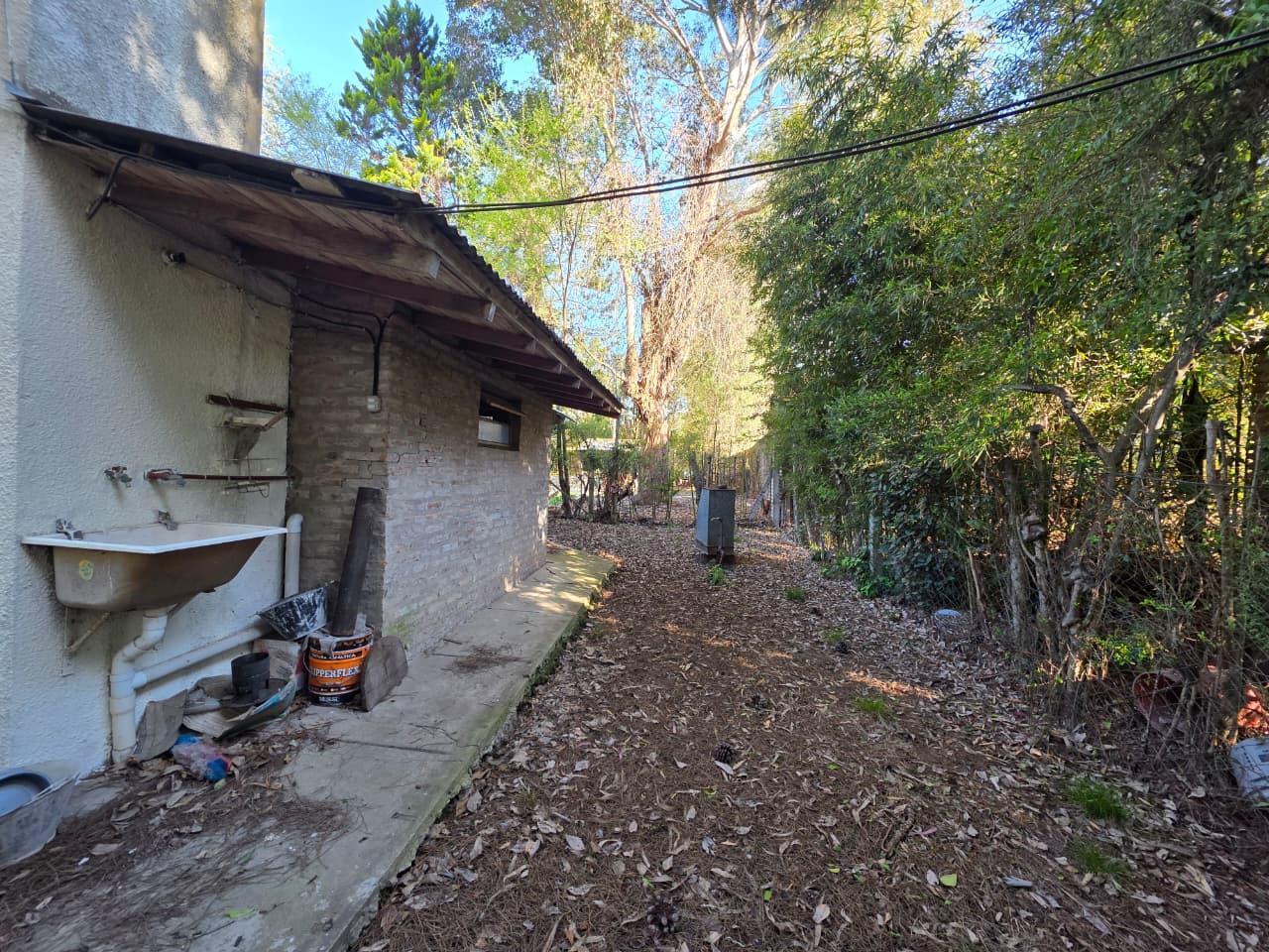 Foto de Venta Casa 2 dorm- Gran terreno- Excelente ubicacion a 4 cuadras de, imagen 2