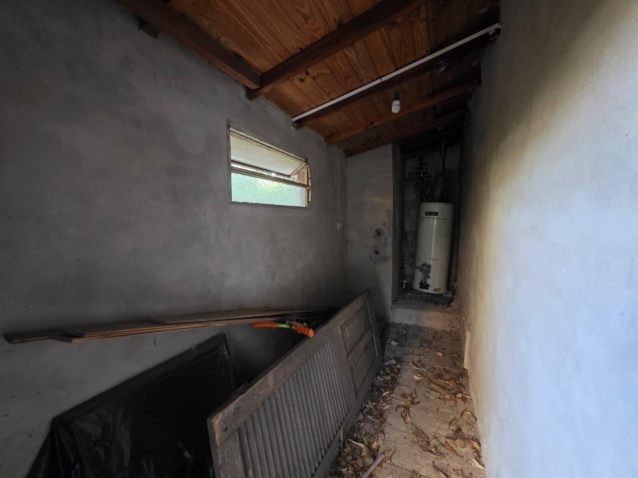 Foto de Venta Casa 2 dorm- Gran terreno- Excelente ubicacion a 4 cuadras de, imagen 3