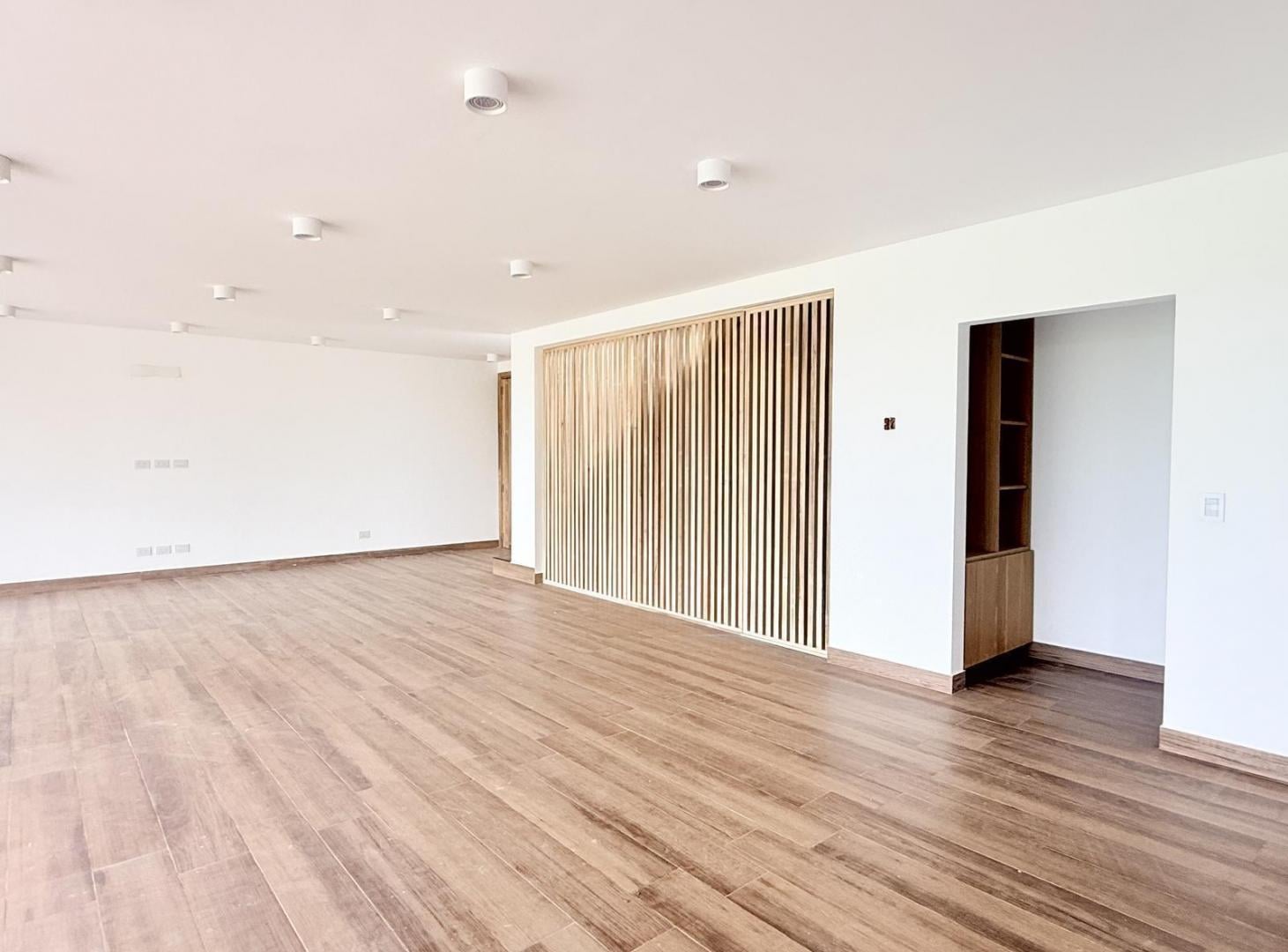 Foto de Casa en venta de 6 ambientes al golf y al agua en Canton Golf de, imagen 5