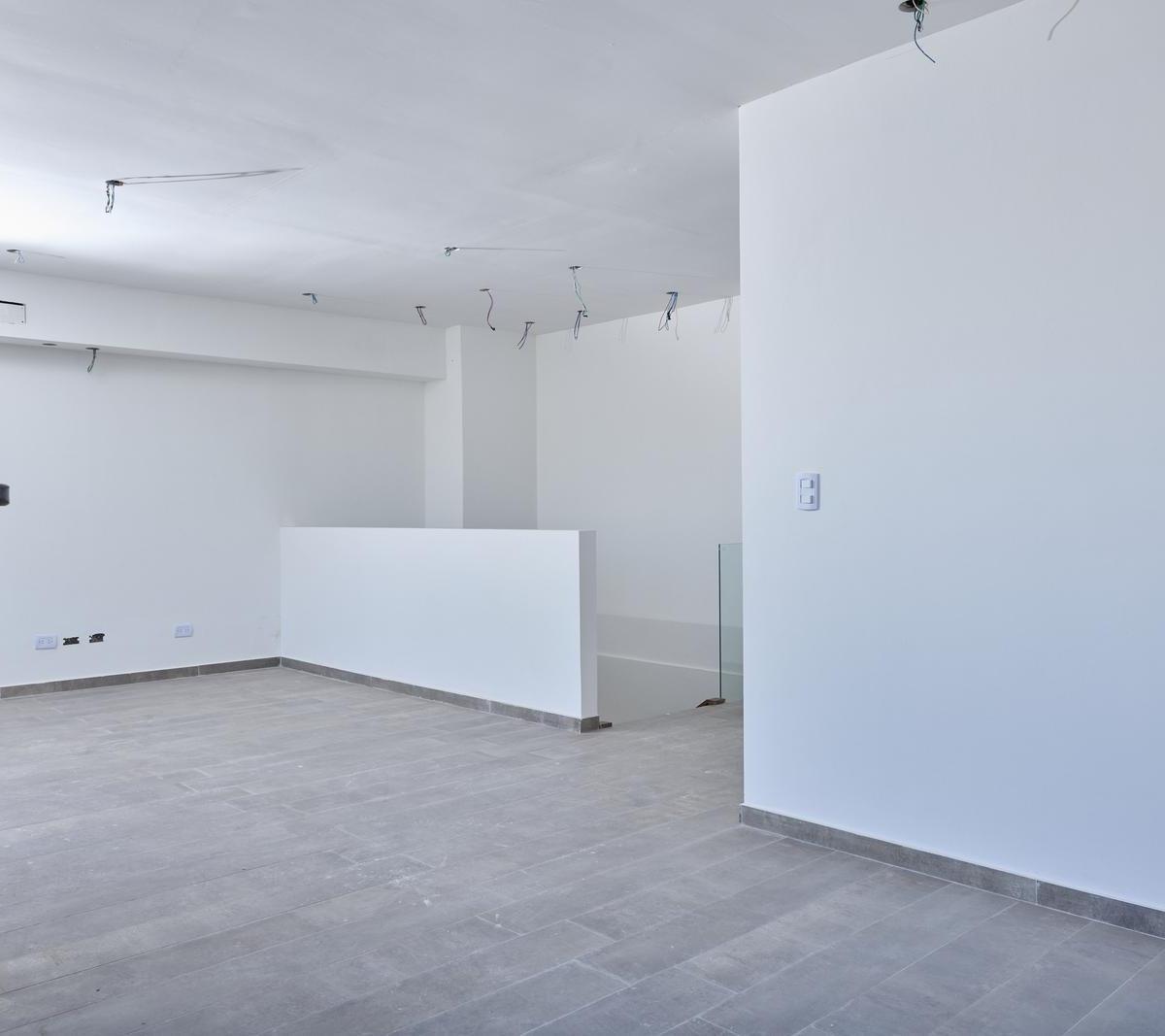 Oficina en Venta - Congreso 2100 Núñez - Amplio Dúplex con Balcón y Terraza Piso Alto 2
