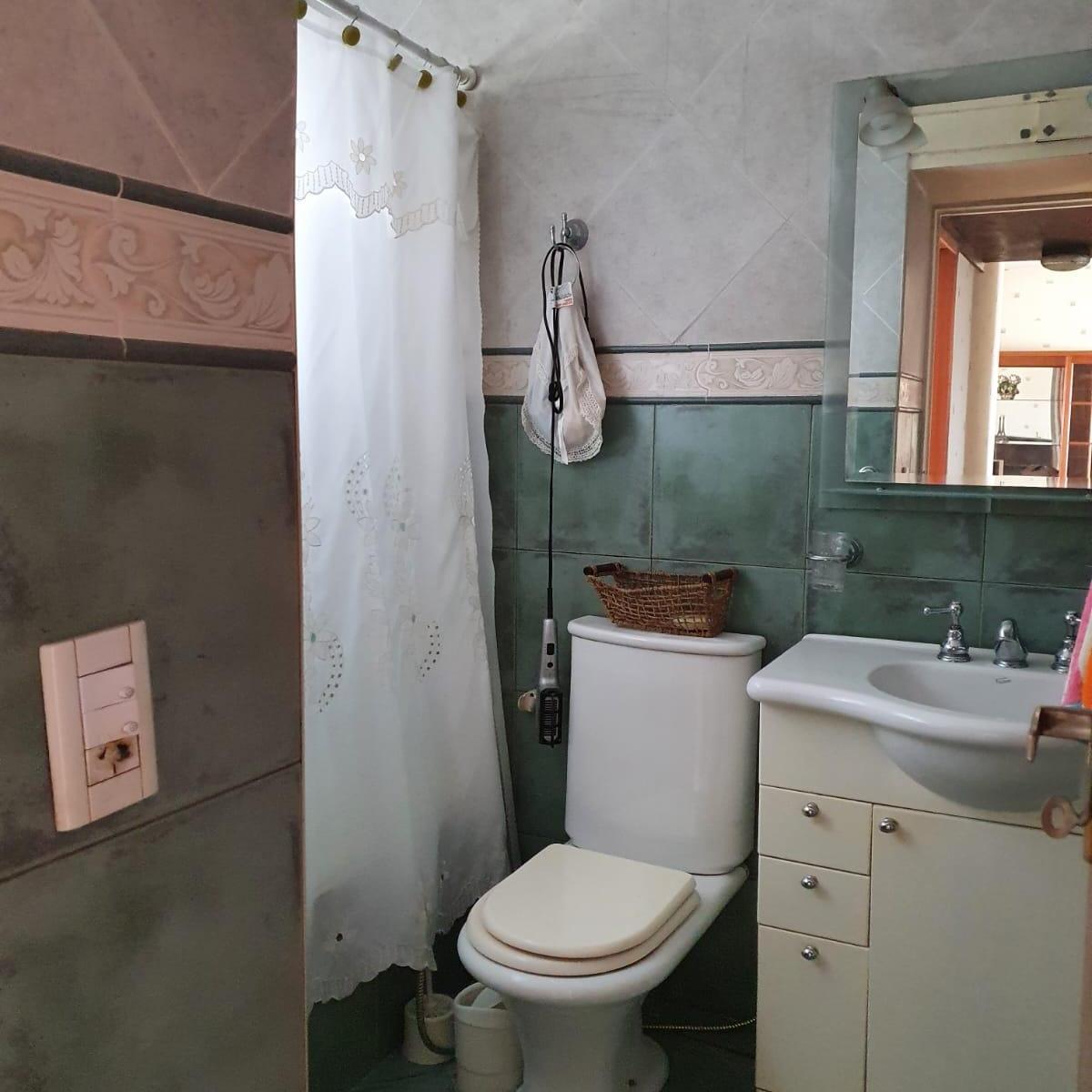 Foto de AMPLIO DEPARTAMENTO DE 3 AMBIENTES (WILDE CENTRO) EDIFICIO CON PISCINA, imagen 4