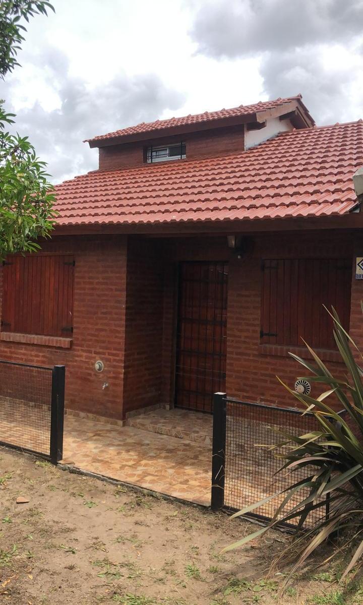 Hermoso Duplex de 4 Ambientes con Entrada de Auto. 4