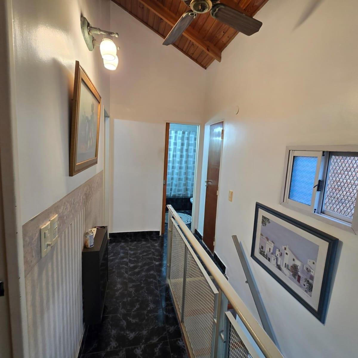LINDO DUPLEX EN VENTA EN PRIMER PISO AL FRENTE EN WILDE CENTRO