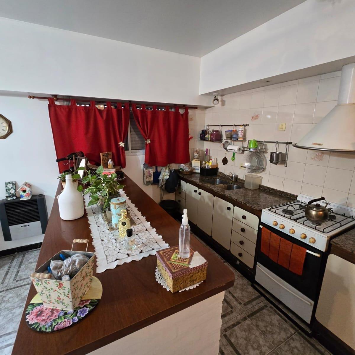 Foto de LINDO DUPLEX EN VENTA EN PRIMER PISO AL FRENTE EN WILDE CENTRO, imagen 5