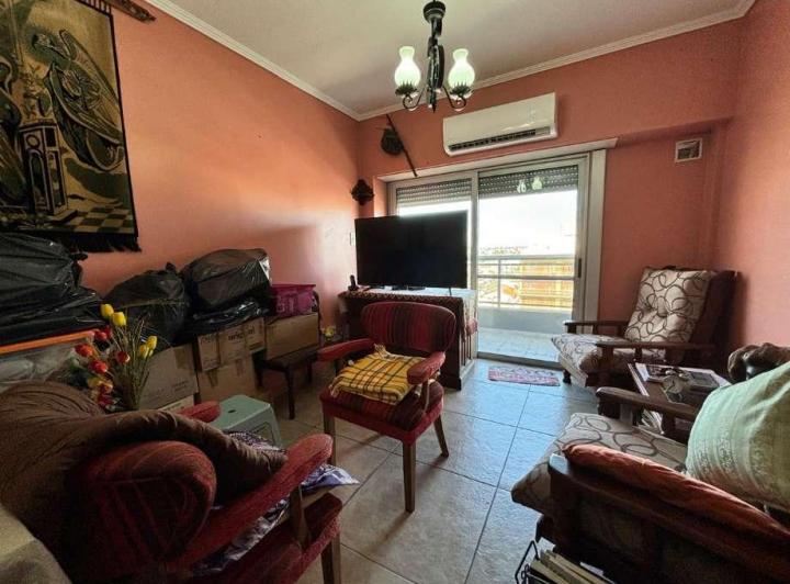 HERMOSO DEPTO DE 3 AMBIENTES AMPLIO CON BALCON AL FRENTE  4