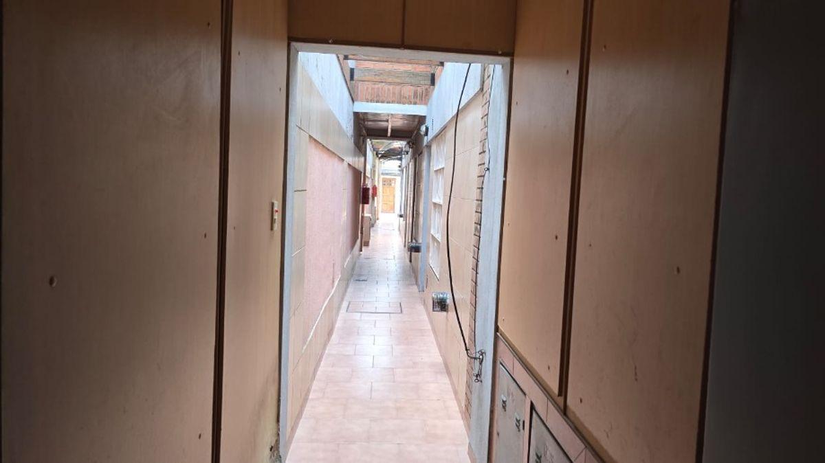 Foto de PH EN VENTA DE DOS PISOS AL FRENTE EN VILLA DOMINICO (BUENA UBICACIÓN), imagen 3