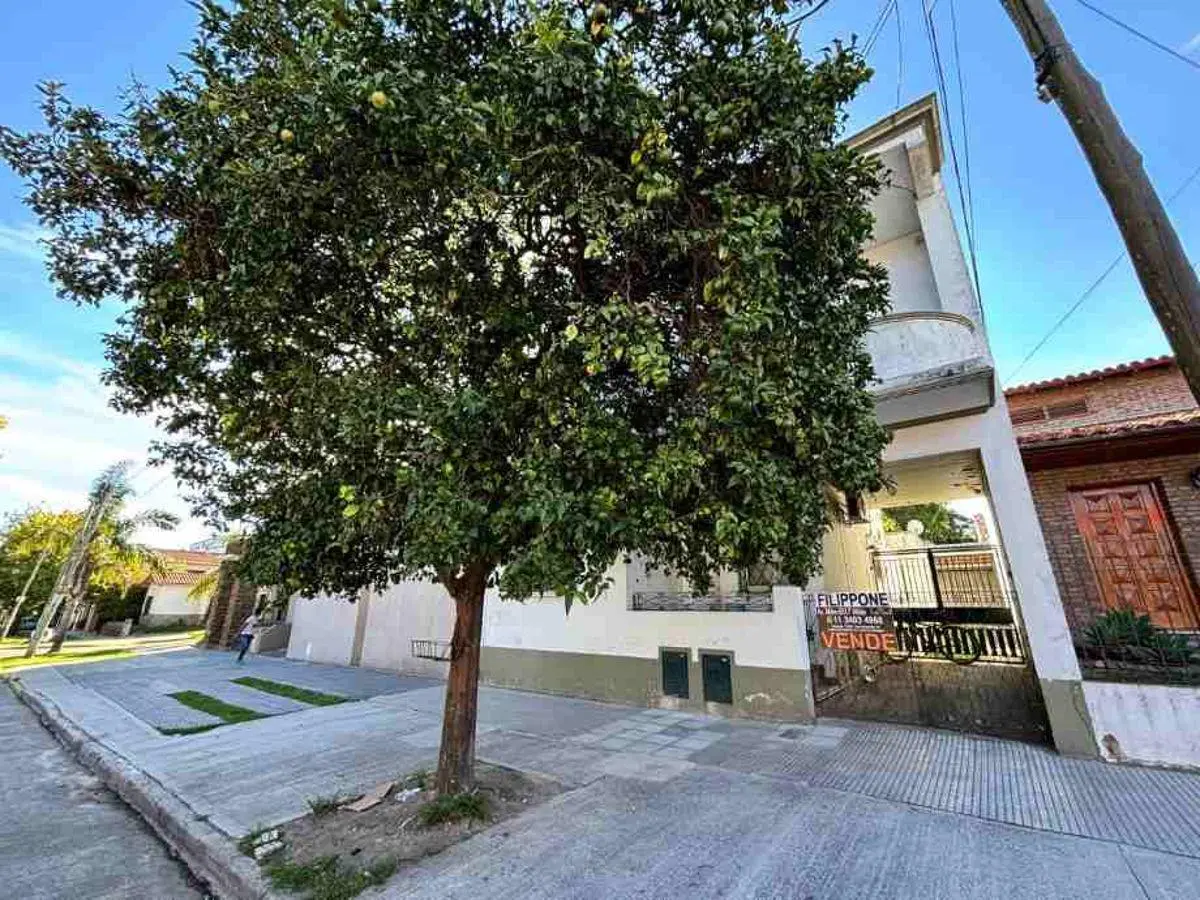 IMPORTANTE PROPIEDAD - 3 UNIDADES EN BLOCK SOBRE LOTE PROPIO - EXCELENTE ZONA DE BERNAL 3