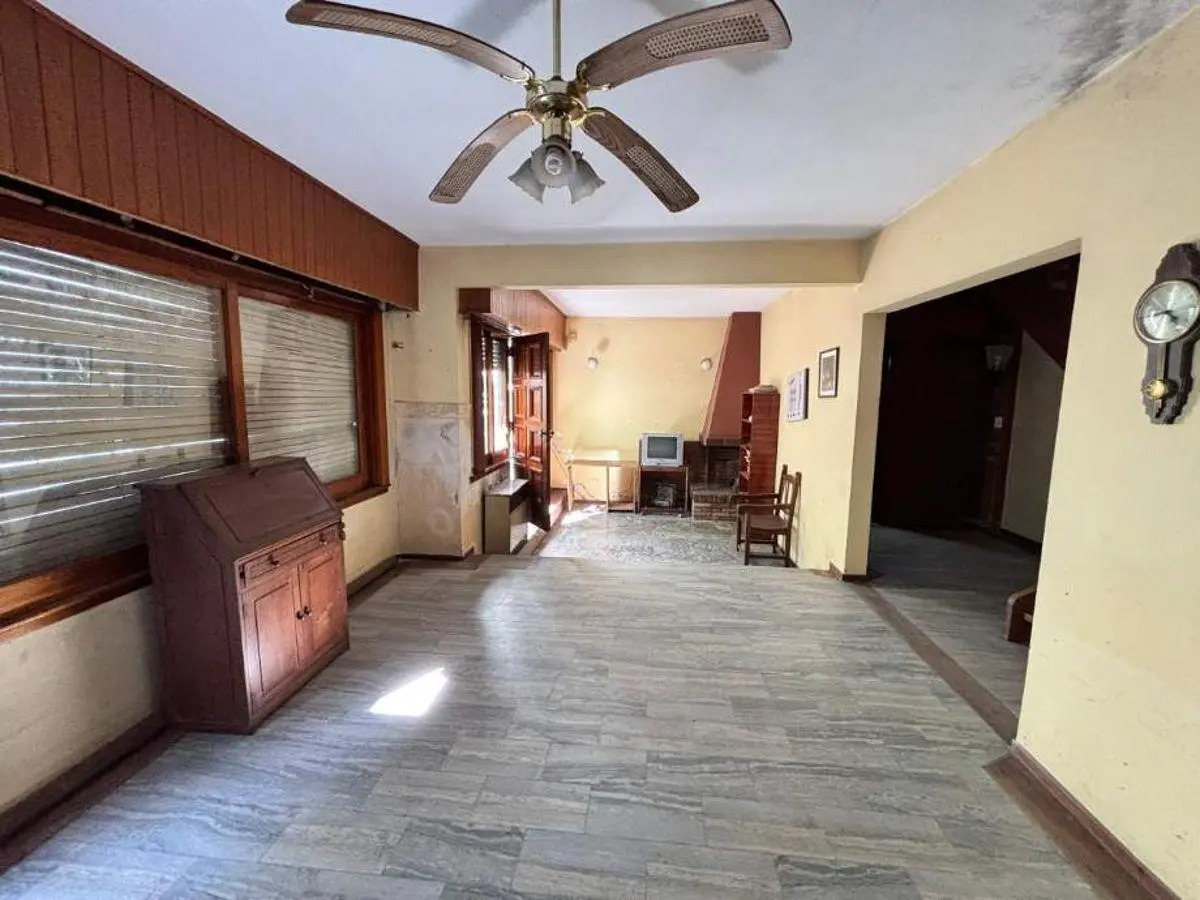 CASA DE 3 AMBIENTES EN 2 PLANTAS CON PATIO Y TERRAZA - QUILMES 5