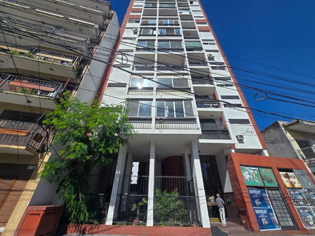 DEPARTAMENTO 2 AMBIENTES EN ALQUILER EN EL CENTRO DE WILDE - EXCELENTE UBICACIÓN