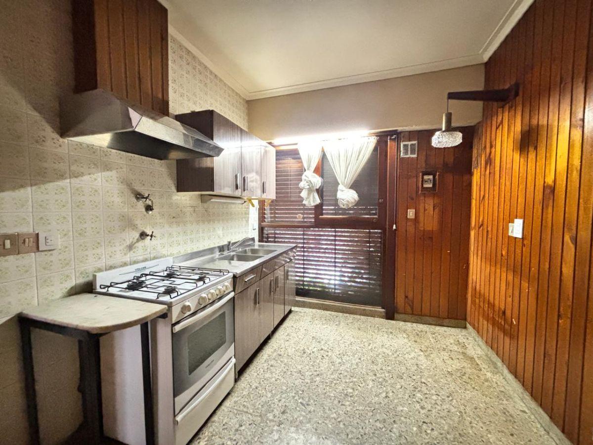 Foto de CHALET EN ALQUILER (DON BOSCO) FONDO PARQUIZADO CON PARRILLA, imagen 5
