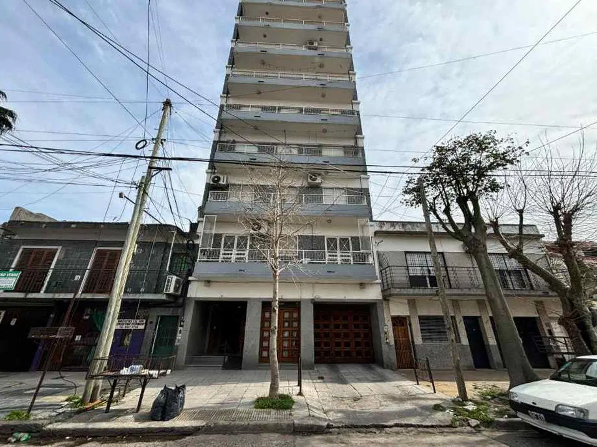 MONOAMBIENTE DIVIDIDO EN EXCELENTE UBICACIÓN - WILDE CENTRO 5