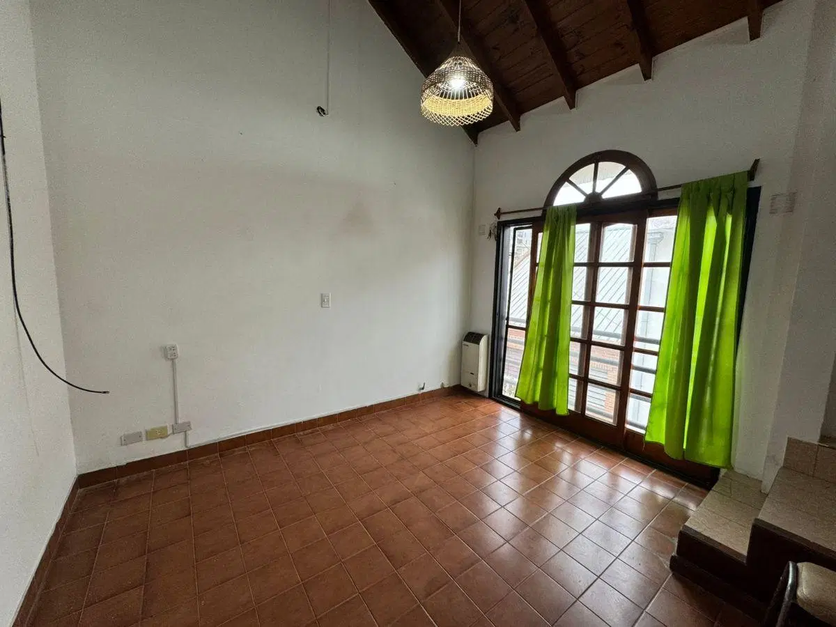 DEPARTAMENTO DE DOS AMBIENTES EN ALQUILER CON MUY BUENA UBICACION. 5