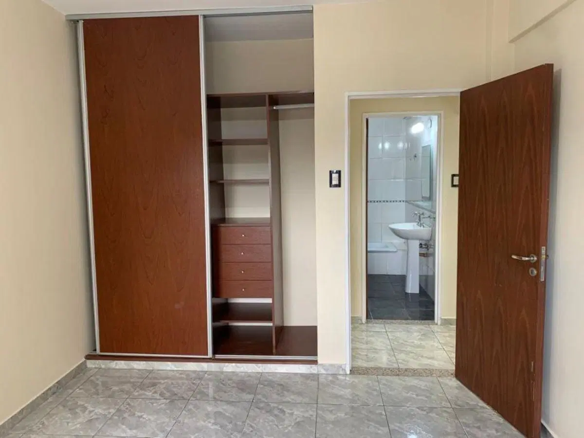 HERMOSO EPARTAMENTO DE 2 AMBIENTES MODERNO CON BALCON PROPIO (VISTA LATERAL) SOBRE AV. FABIAN ONSARI 2
