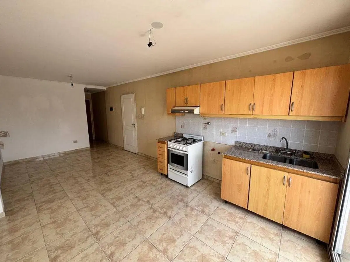 Departamento 2 Ambientes Moderno con Doble Balcón y Vista Abierta 1
