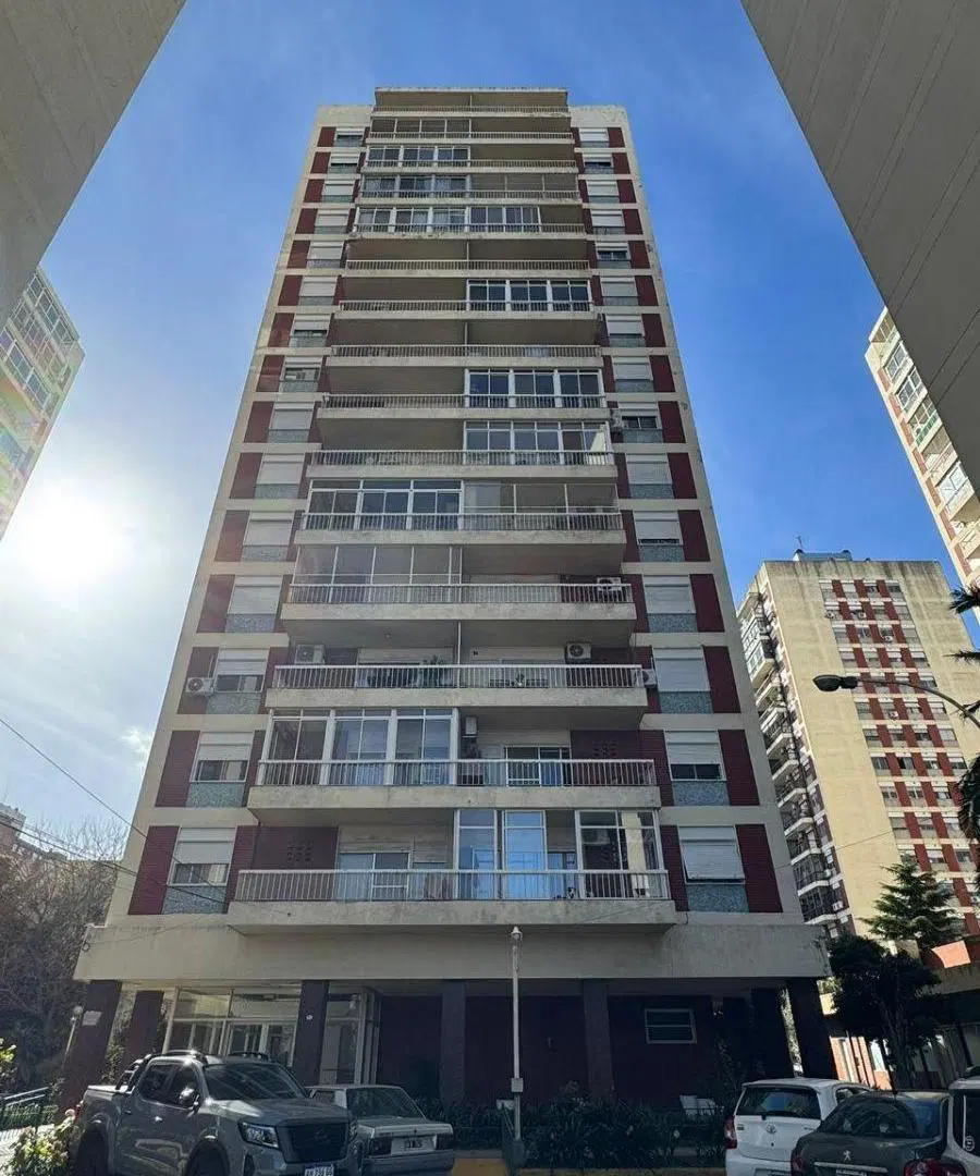 DEPARTAMENTO EN ALQUILER EN TORRES DE PREFECTURA. 2