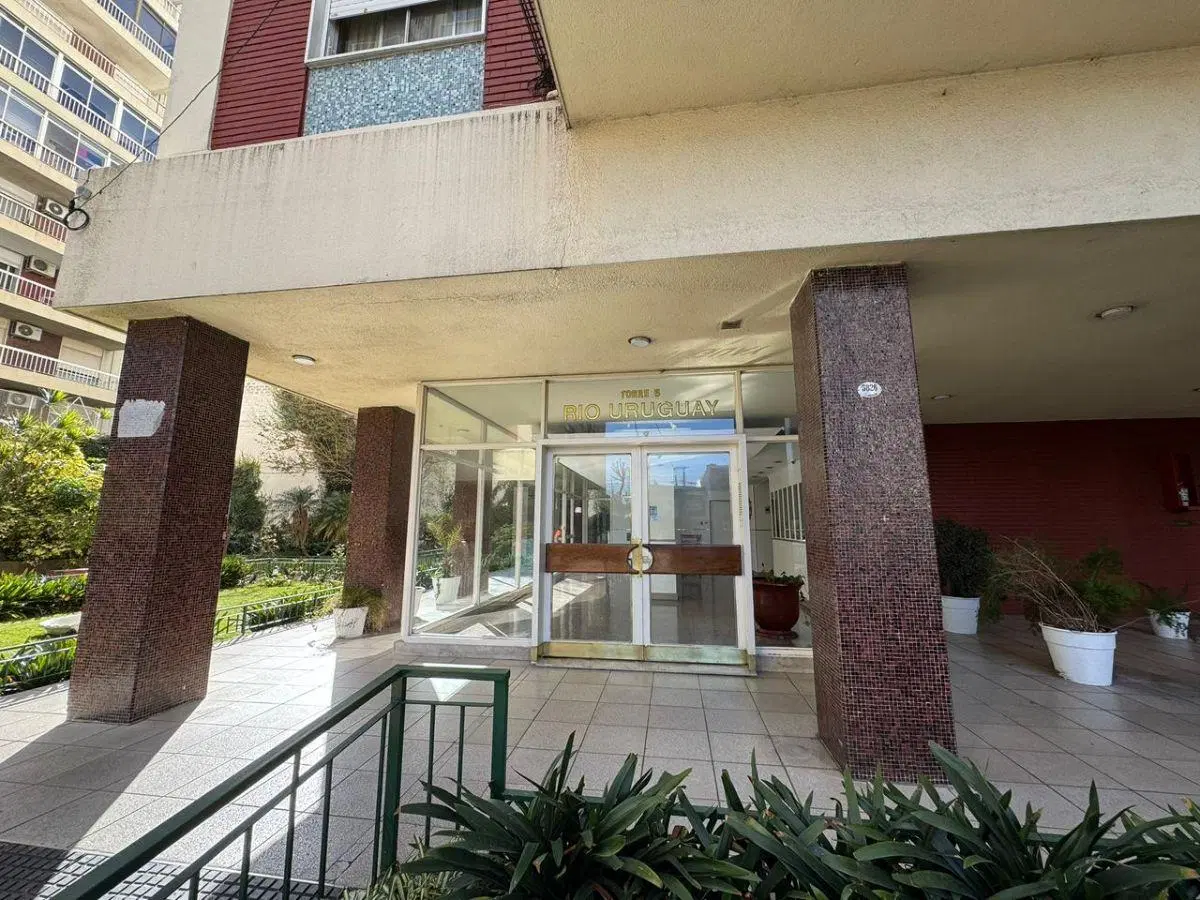 DEPARTAMENTO EN ALQUILER EN TORRES DE PREFECTURA. 4