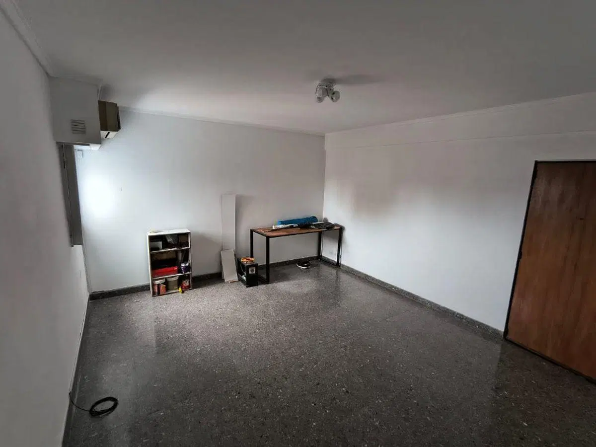 DEPARTAMENTO DE 2 AMBIENTES AMPLIOS EN WILDE CENTRO (EXCELENTE UBICACION). 3