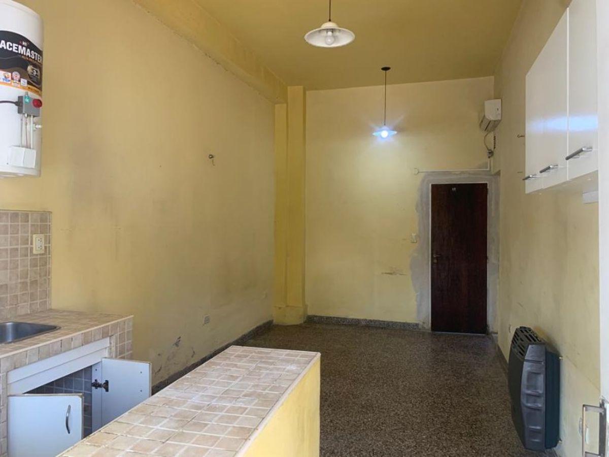 Foto de DEPARTAMENTO TIPO CASA DE 1 AMBIENTES (INDEPENDIENTE DE LA CALLE), imagen 1