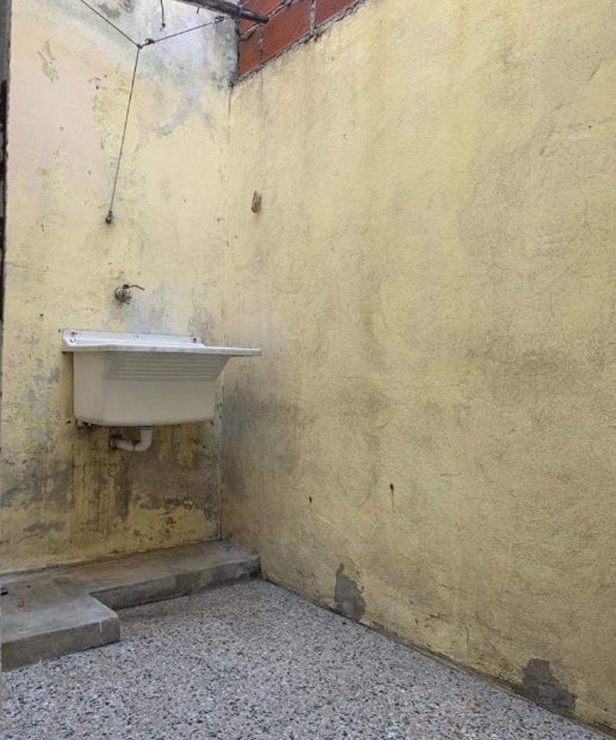 Foto de DEPARTAMENTO TIPO CASA DE 1 AMBIENTES (INDEPENDIENTE DE LA CALLE), imagen 4