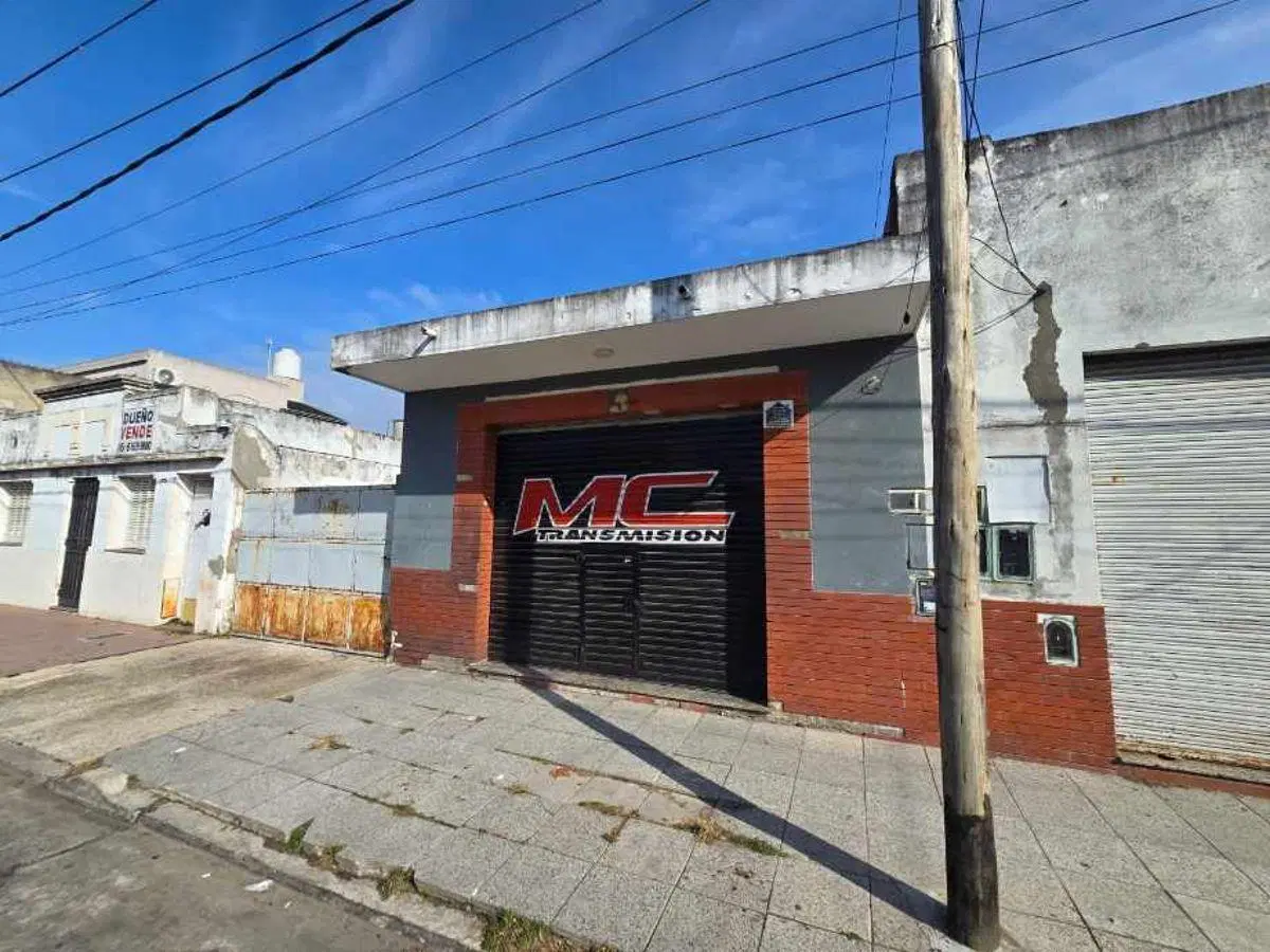 LOCAL COMERCIAL EN ALQUILER SOBRE AV. BELGRANO EN WILDE CENTRO 5