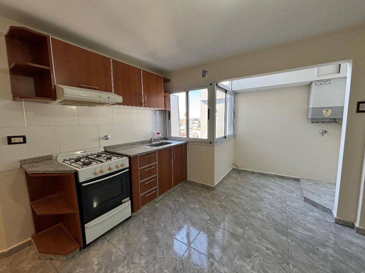 Foto de HERMOSO DEPARTAMENTO DE 2 AMBIENTES MODERNO AL CONTRAFRENTE SOBRE AV, imagen 1
