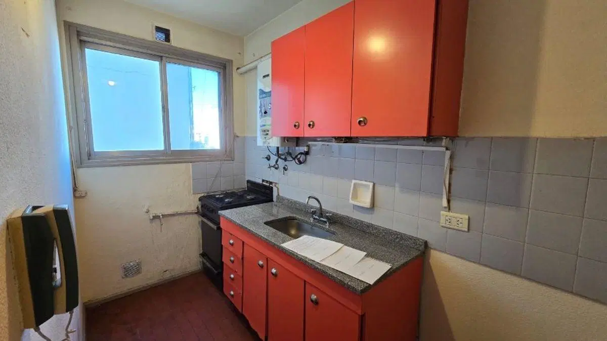 DEPARTAMENTO EN EDIFICIO DE UN AMBIENTE AMPLIO EN ALQUILER. 5