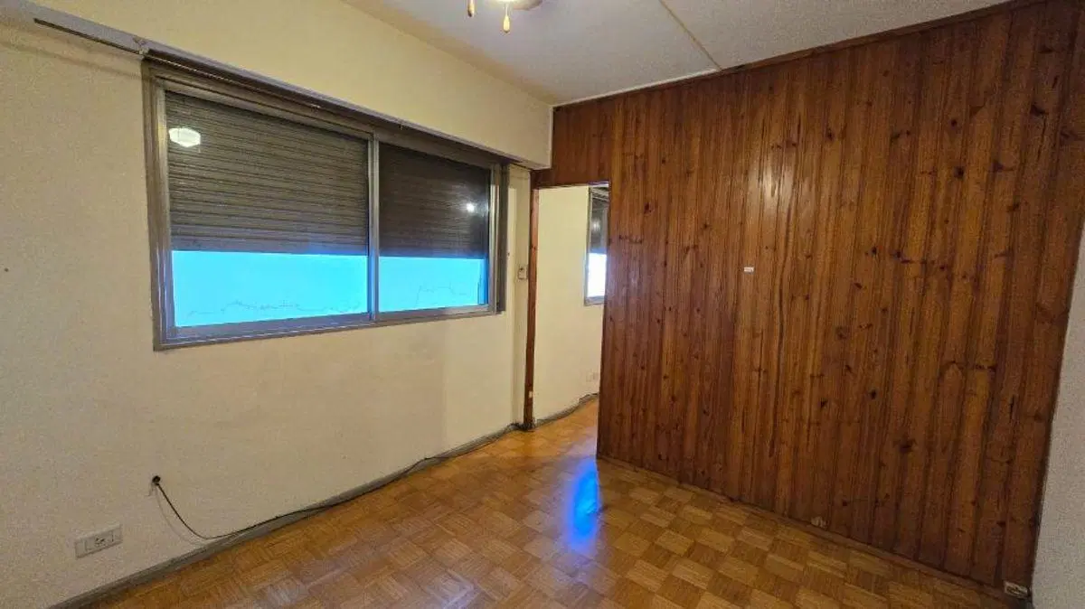 DEPARTAMENTO EN EDIFICIO DE UN AMBIENTE AMPLIO EN ALQUILER. 8