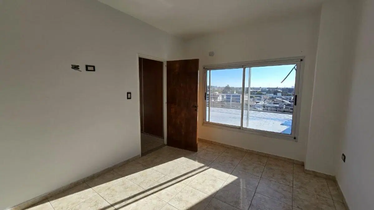 HERMOSO DEPARTAMENTO DE 2 AMBIENTES MODERNO CON TERRAZA (VISTA AL FRENTE) SOBRE AV. FABIAN ONSARI. 8