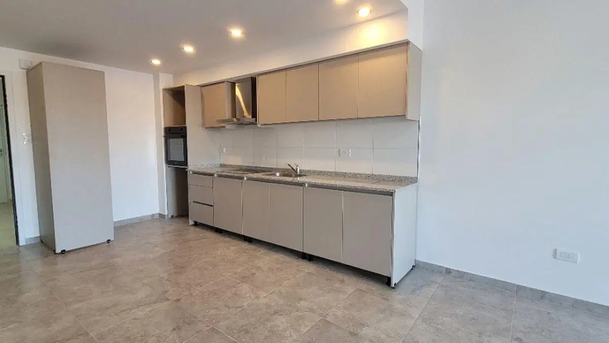 HERMOSO DEPARTAMENTO DE 3 AMBIENTES MODERNO CON 2 AÑOS DE ANTIGUEDAD) 3