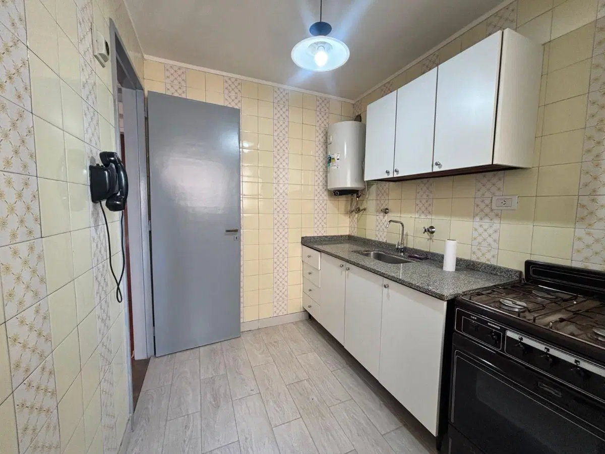DEPARTAMENTO DE 2 AMBIENTES EN VENTA - AVELLANEDA CENTRO 5