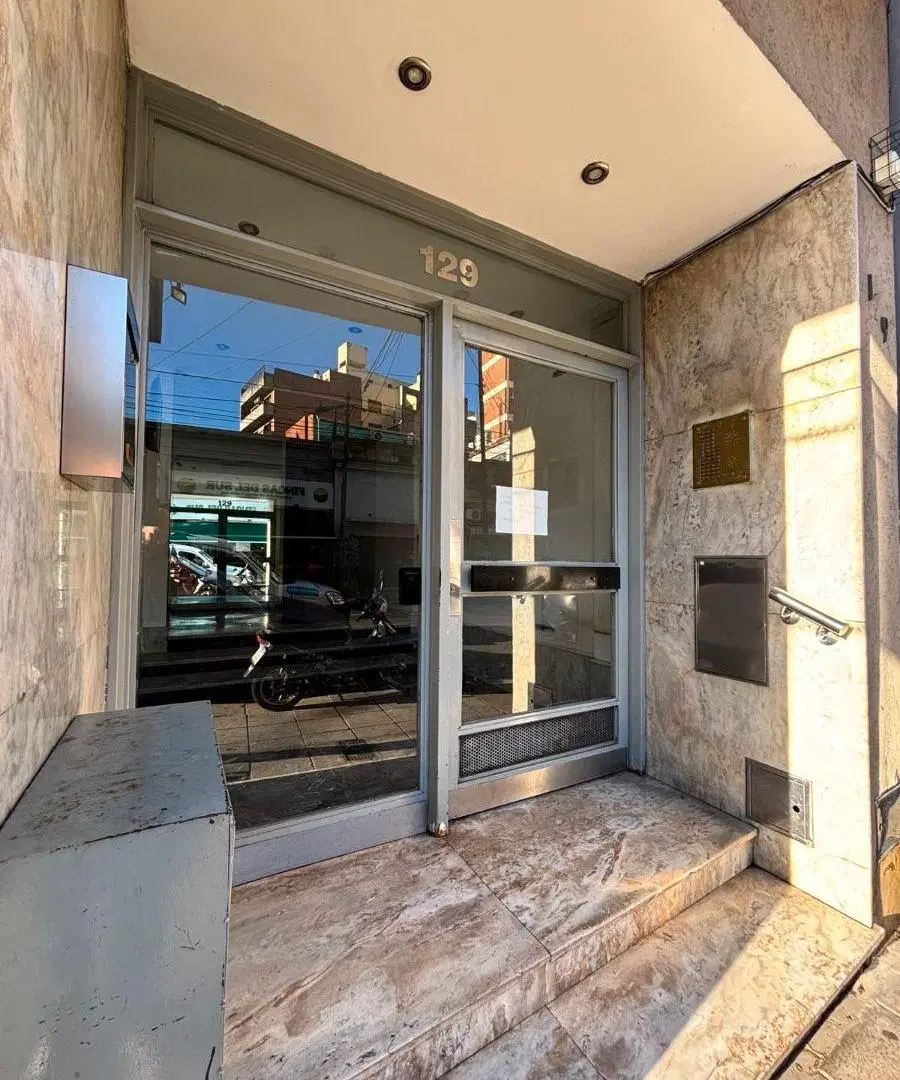 DEPARTAMENTO DE 2 AMBIENTES EN VENTA - AVELLANEDA CENTRO 3