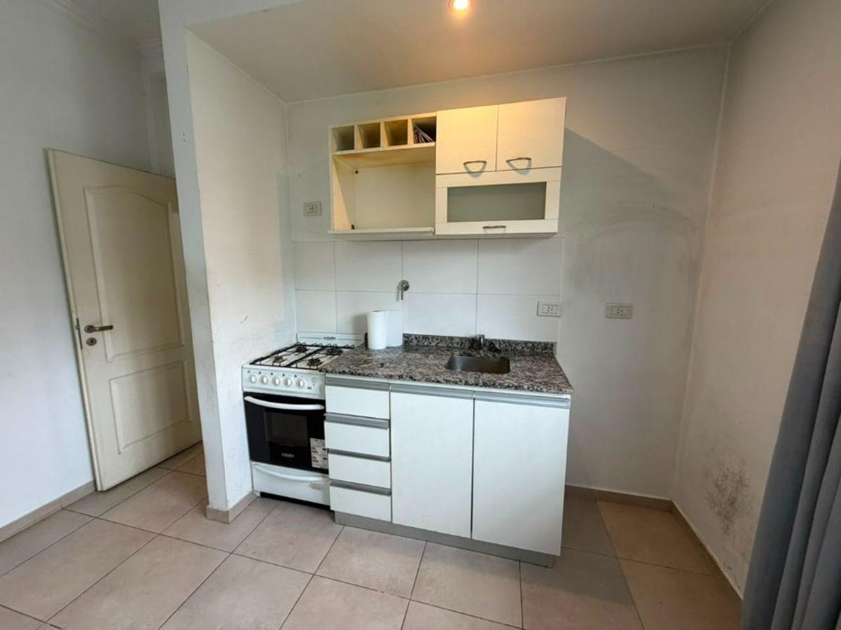 Foto de DEPARTAMENTO MODERNO DE 2 AMBIENTES EN PLANTA BAJA CON PATIO PROPIO., imagen 5