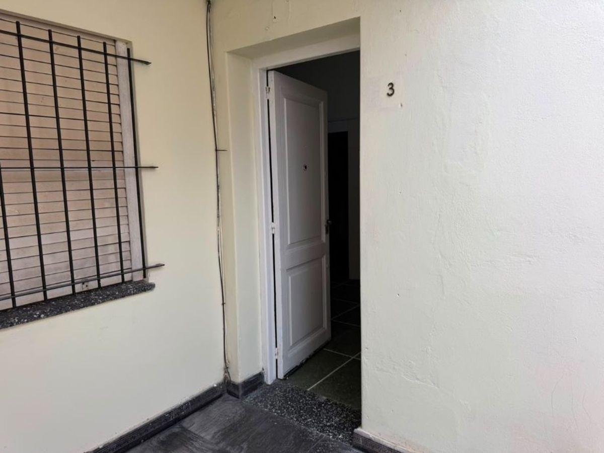 Foto de DEPARTAMENTO TIPO CASA DE 3 AMBIENTES AMPLIO EN PLANTA BAJA (EXCELENTE, imagen 5