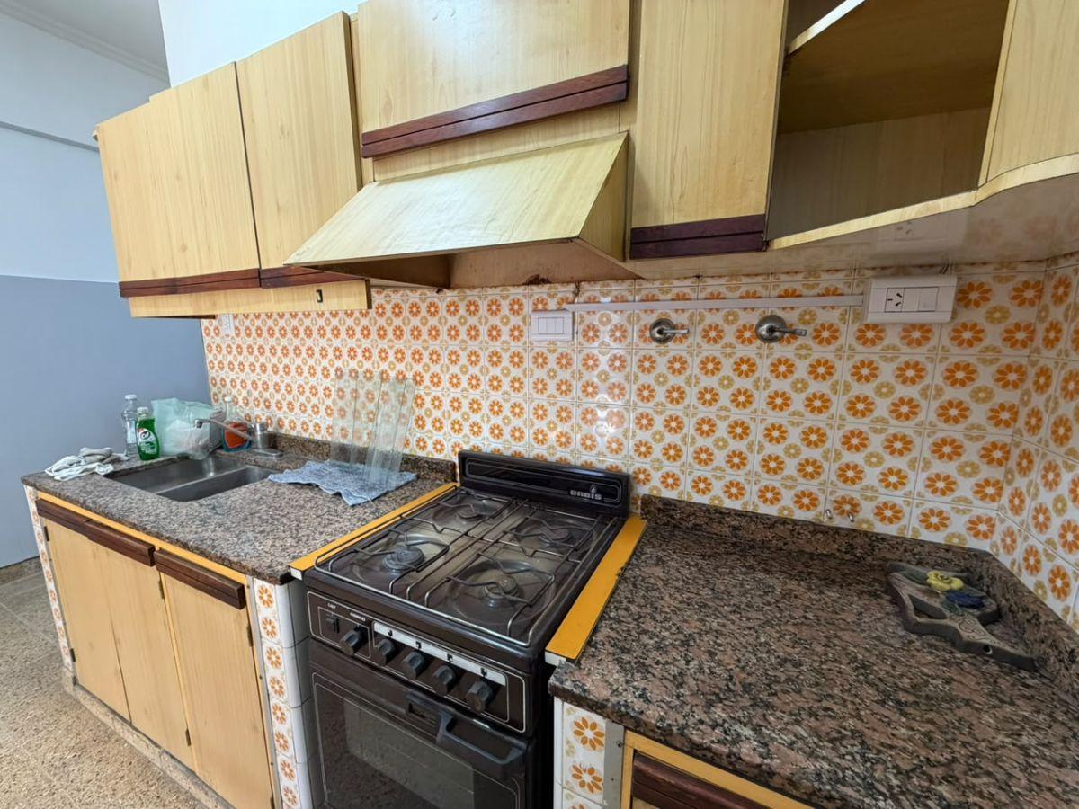 Foto de CASA PH CON LOCAL / COCHERA EN AQUILER, SOBRE AVENIDA LARRALDE., imagen 3