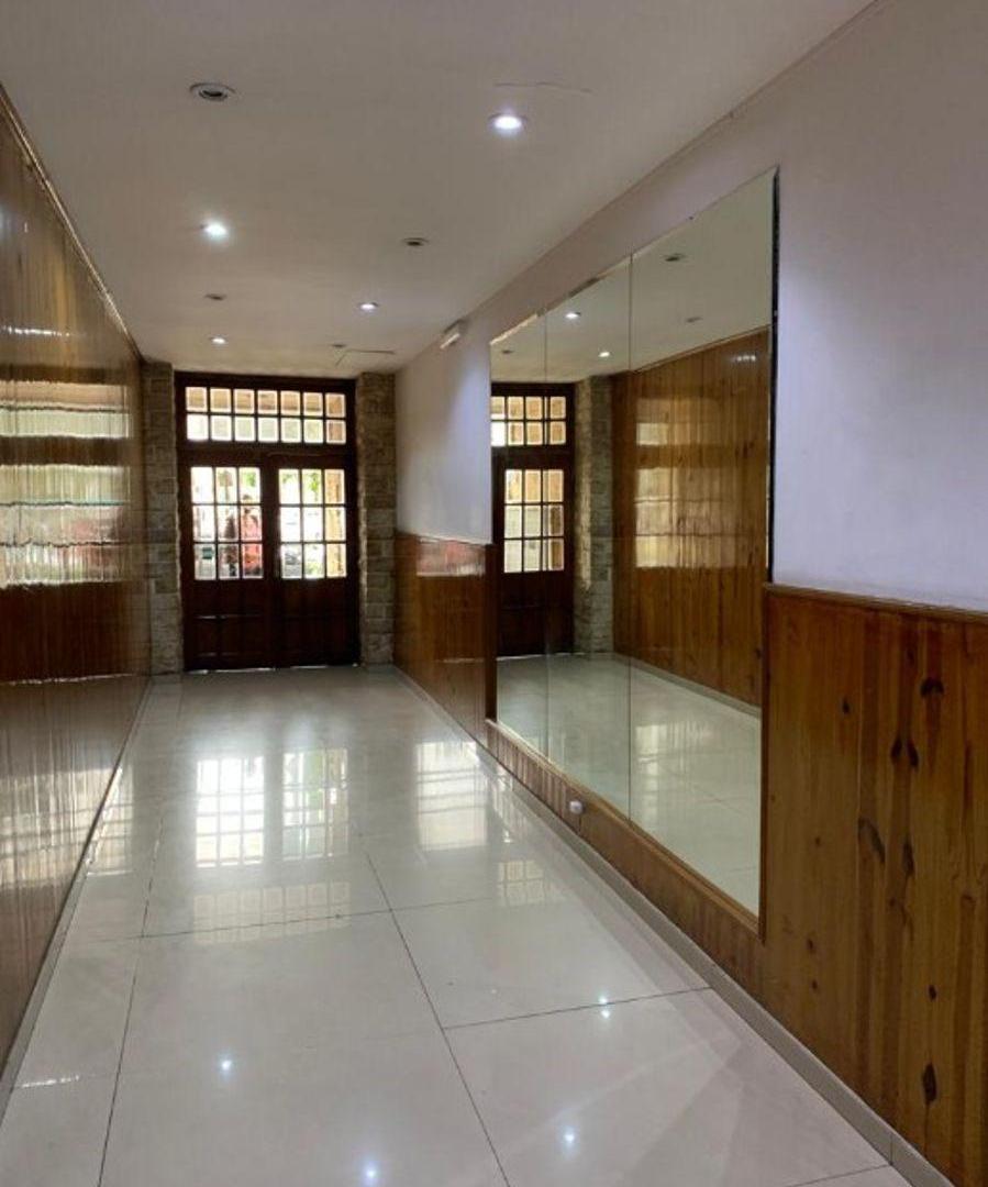 Foto de DEPARTAMENTO DE 2 AMBIENTES EN ALQUILER SOBRE AV. MITRE, imagen 4
