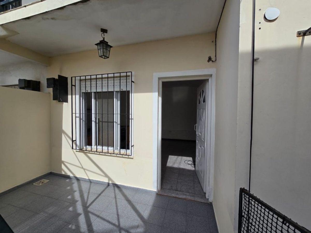Foto de DEPARAMENTO TIPO CASA DE 2 AMBIENTES EN PLANTA BAJA., imagen 2