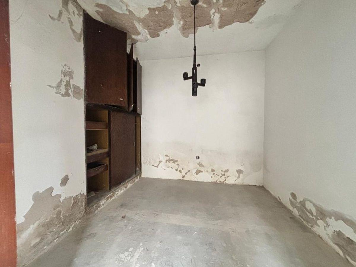 Foto de VENTA EN BLOCK DE DOS DEPARTAMENTOS A REFACCIONAR SOBRE AV. ARREDONDO., imagen 4