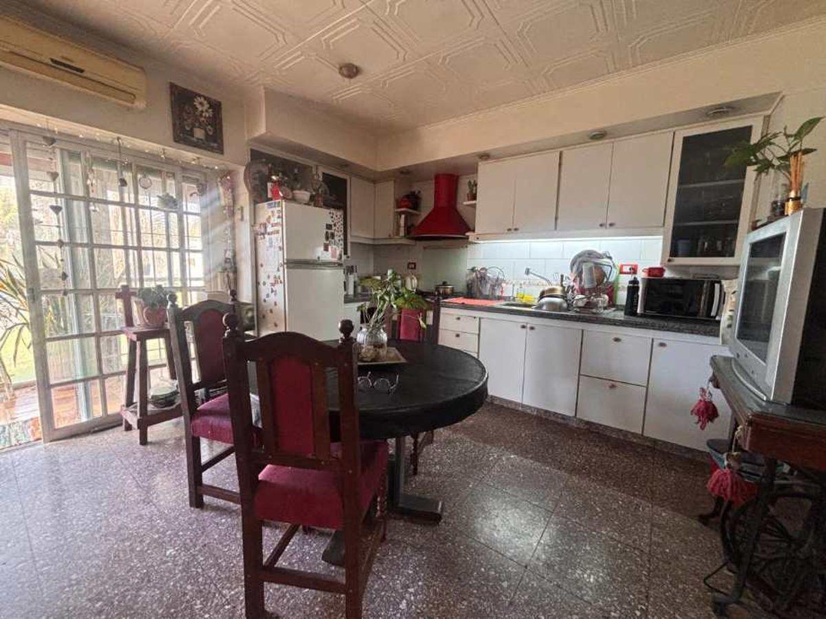 Foto de CASA EN VENTA EN BARRIO COOPERARIOS - QUILMES OESTE EXCELENTE, imagen 4