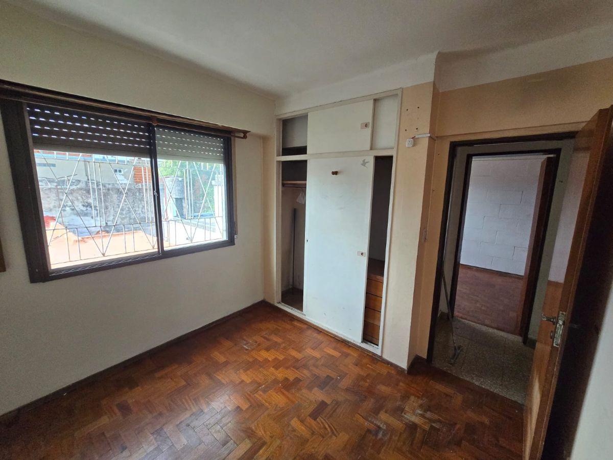 Foto de DEPARTAMENTO TIPO CASA APTO CREDITO EN WILDE CENTRO (A MTS. DE FABIAN, imagen 3